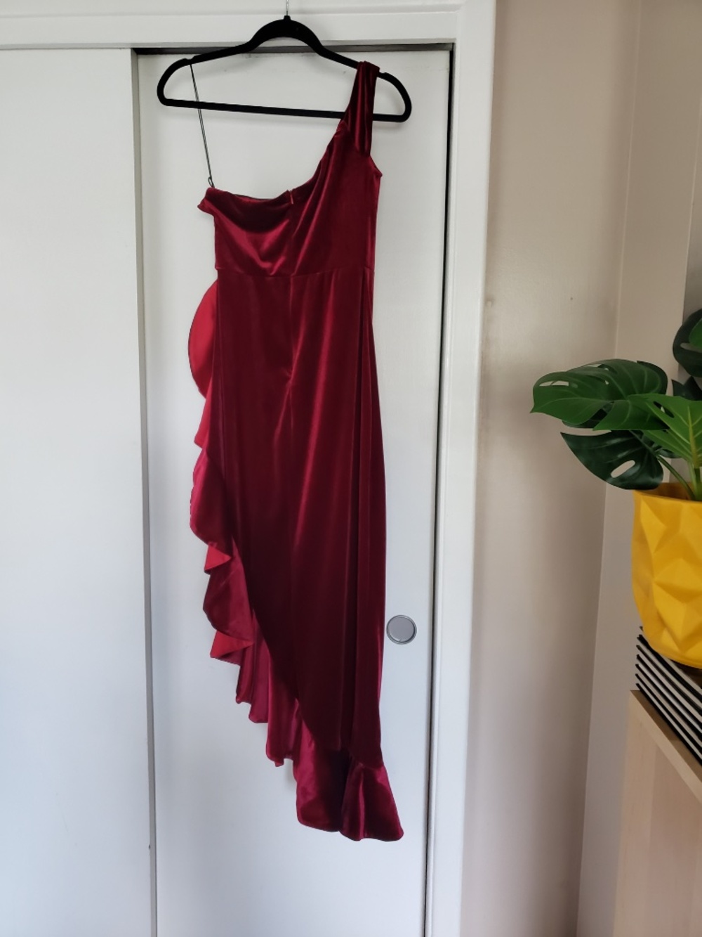 Velvet One Shoulder Ruffle Dress Size Medium - Picture 8 of 10